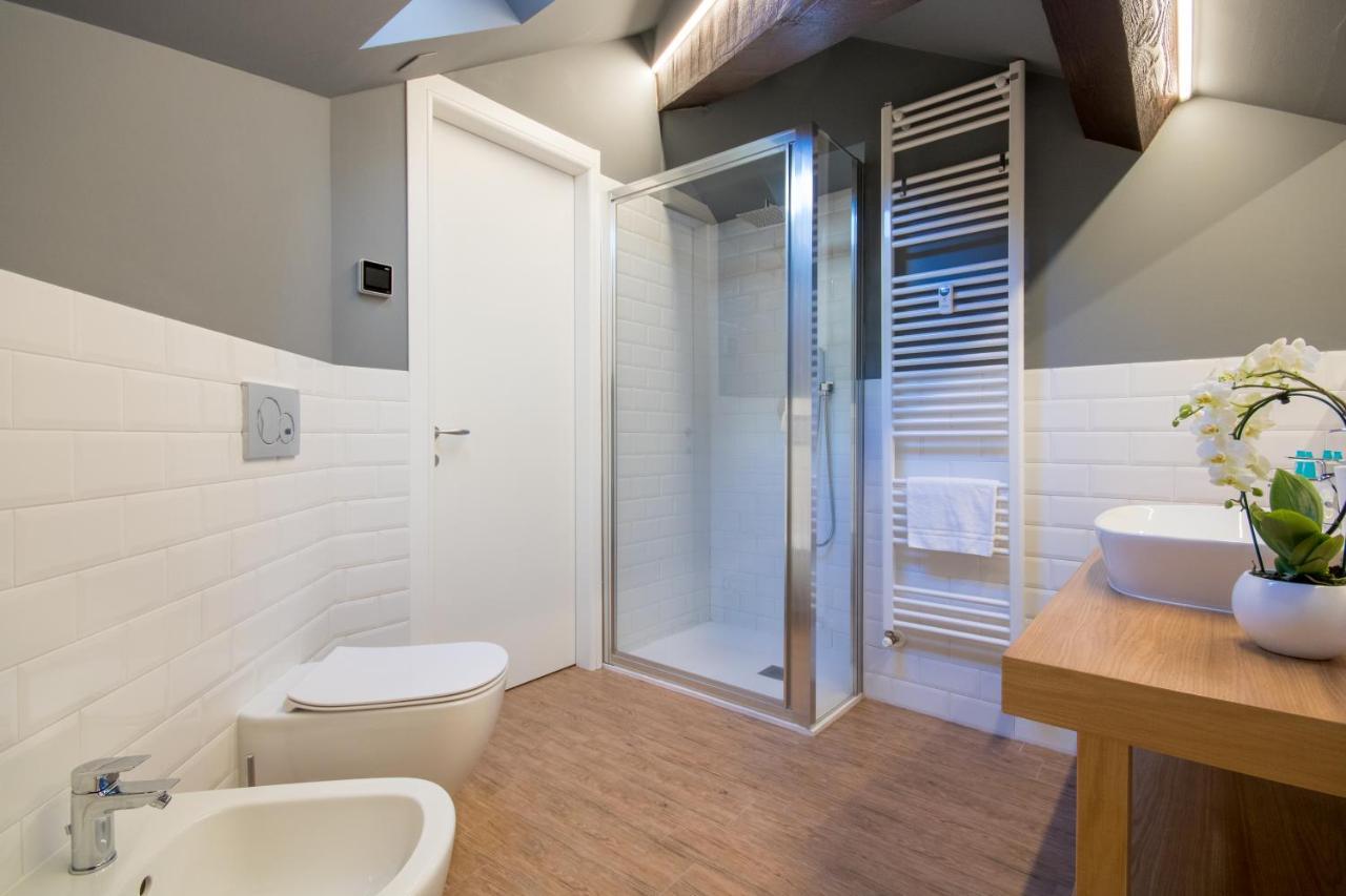 Aqualago Casa Vacanze Suite Verbania Eksteriør billede