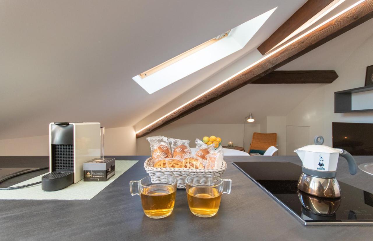Aqualago Casa Vacanze Suite Verbania Eksteriør billede