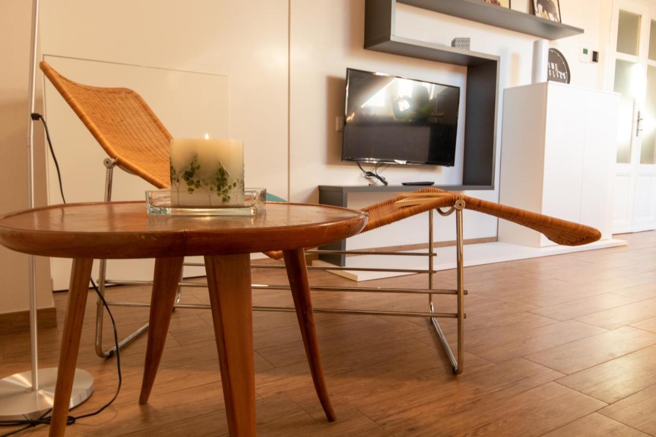 Aqualago Casa Vacanze Suite Verbania Eksteriør billede
