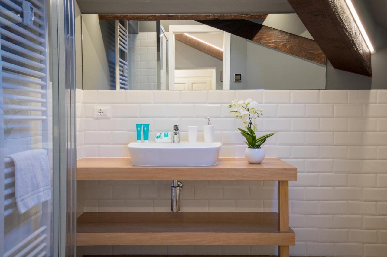 Aqualago Casa Vacanze Suite Verbania Eksteriør billede